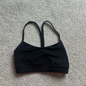 Black lulu lemon sports bra